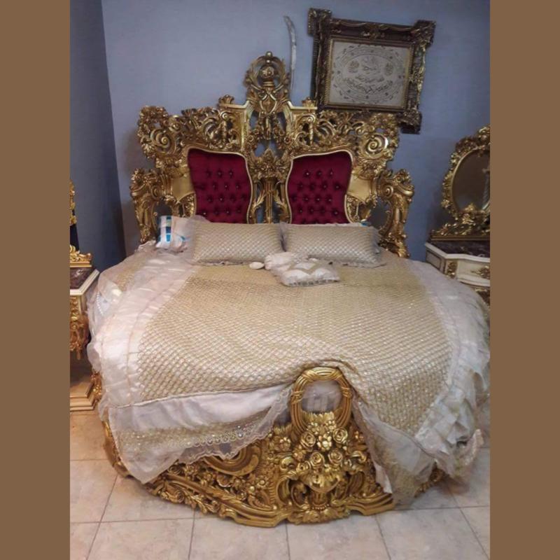 Natural Art & Crafts Heavy Carving Royal Look Teak Wood Round King Size Bed Elegant Vintage Style Floral Design Bedroom Furniture Set with Golden Finish